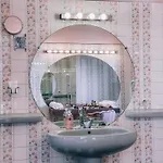 Lv House & Gardens قرقشونه